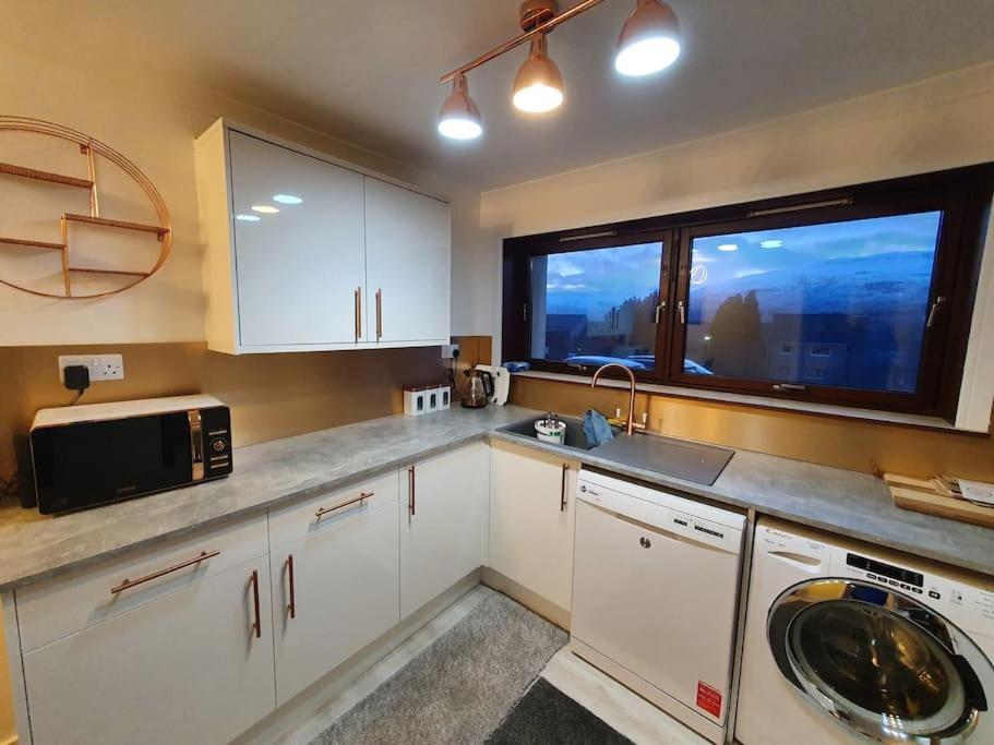 Premium Ground Floor Apartment, Near Fort William Town Centre Exterior photo